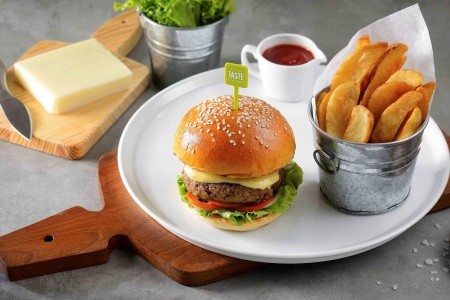 Thajsko Phuket Ibis Patong Phuket 13 dňový pobyt Polpenzia Letecky Letisko: Praha August 2026 ( 1/08/26-13/08/26)