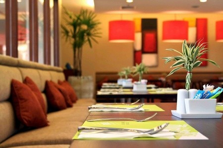 Thajsko Phuket Ibis Patong Phuket 13 dňový pobyt Polpenzia Letecky Letisko: Praha August 2026 ( 1/08/26-13/08/26)