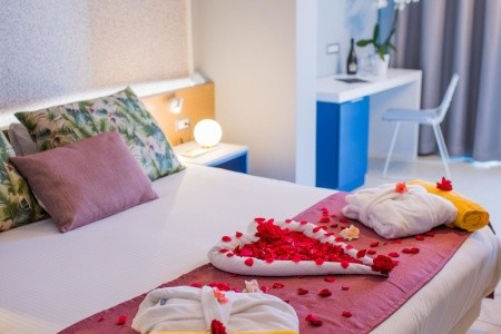 Grécko Rodos Lindos Breeze Beach 13 dňový pobyt All Inclusive Letecky Letisko: Praha August 2026 ( 5/08/26-17/08/26)