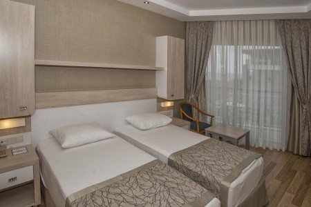 Turecko Alanya Riviera Hotel & Spa 8 dňový pobyt All Inclusive Letecky Letisko: Praha June 2026 ( 5/06/26-12/06/26)