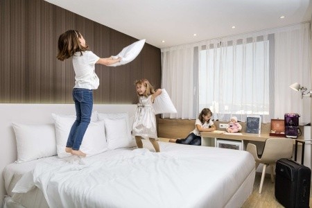 Česká republika Praha a okolie Occidental Praha 8 dňový pobyt Raňajky Vlastná March 2026 ( 4/03/26-11/03/26)