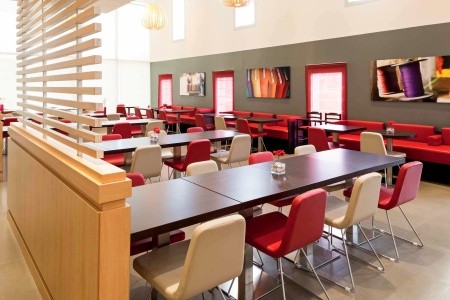 Ibis Barcelona Santa Coloma - 29