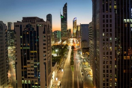 Spojené arabské emiráty Abu Dhabi Tryp By Wyndham Abu Dhabi 5 dňový pobyt Raňajky Letecky Letisko: Praha January 2026 (29/01/26- 2/02/26)