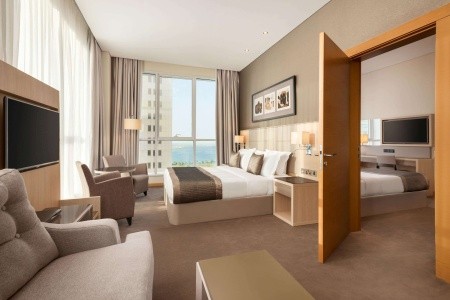 Spojené arabské emiráty Abu Dhabi Tryp By Wyndham Abu Dhabi 5 dňový pobyt Raňajky Letecky Letisko: Praha January 2026 (29/01/26- 2/02/26)