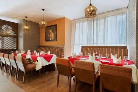 Spojené arabské emiráty Abu Dhabi Tryp By Wyndham Abu Dhabi 5 dňový pobyt Raňajky Letecky Letisko: Praha January 2026 (29/01/26- 2/02/26)