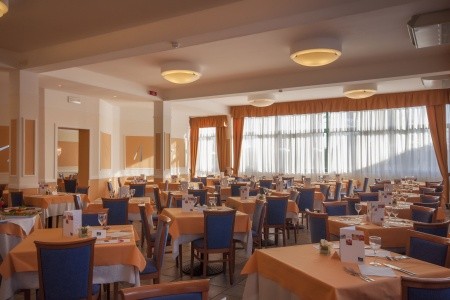 Taliansko Toskánsko Grand Hotel 8 dňový pobyt Raňajky Vlastná máj 2023 (27/05/23- 3/06/23)