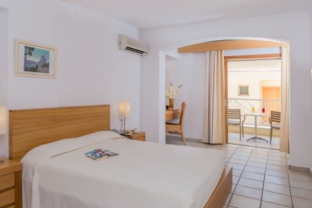 Grécko Skiathos Kanapitsa Mare 8 dňový pobyt Raňajky Letecky Letisko: Viedeň August 2026 ( 4/08/26-11/08/26)