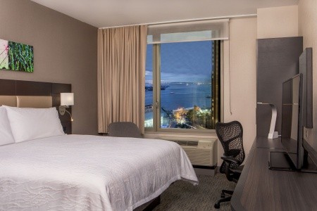 USA New York Hilton Garden Inn Nyc Financial Center / Manhattan Downtown 11 dňový pobyt Raňajky Letecky Letisko: Viedeň September 2025 (30/09/25-10/10/25)