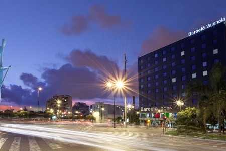 Španielsko Valencia Barcelo Valencia 7 dňový pobyt Raňajky Letecky Letisko: Praha June 2026 ( 9/06/26-15/06/26)