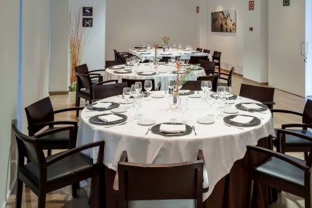 Španielsko Valencia Barcelo Valencia 7 dňový pobyt Raňajky Letecky Letisko: Praha June 2026 ( 9/06/26-15/06/26)