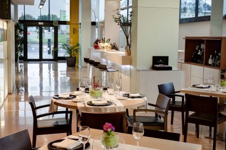 Španielsko Valencia Barcelo Valencia 7 dňový pobyt Raňajky Letecky Letisko: Praha June 2026 ( 9/06/26-15/06/26)