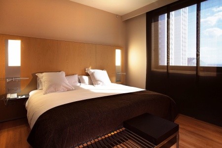 Španielsko Valencia Barcelo Valencia 7 dňový pobyt Raňajky Letecky Letisko: Praha June 2026 ( 9/06/26-15/06/26)