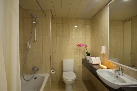 Cyprus Kissonerga Queens Bay Paphos 8 dňový pobyt Polpenzia Letecky Letisko: Bratislava September 2025 ( 4/09/25-11/09/25)