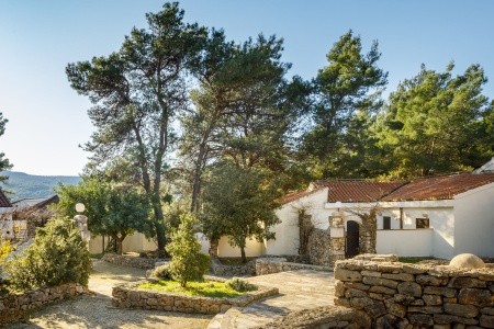 Chorvátsko Hvar Valamar Trim Sunny Apartments 12 dňový pobyt Polpenzia Letecky Letisko: Praha August 2025 (20/08/25-31/08/25)