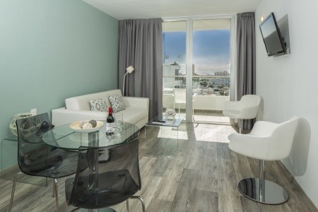 Kanárske ostrovy Tenerife Coral Ocean View 8 dňový pobyt Polpenzia Letecky Letisko: Budapešť October 2026 ( 4/10/26-11/10/26)