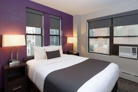 La Quinta Inn And Suites New York City Central Park - 39