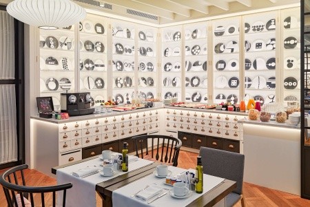 Španielsko Barcelona H10 Universitat 10 dňový pobyt Raňajky Letecky Letisko: Praha October 2025 (12/10/25-21/10/25)