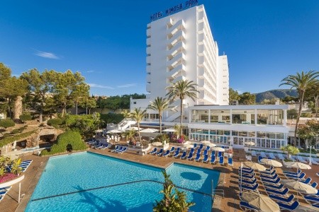 30172919 - Květnová Mallorca v pěkném hotelu s polopenzí za 7690 Kč - last minute se slevou 47%