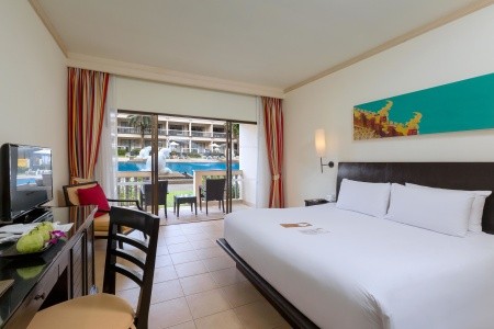 Thajsko Phuket Centara Kata Phuket 9 dňový pobyt Raňajky Letecky Letisko: Praha December 2026 (31/12/26- 8/01/27)