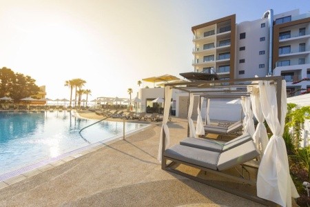 Leonardo Crystal Cove & Spa By The Sea - Kypr Hotel