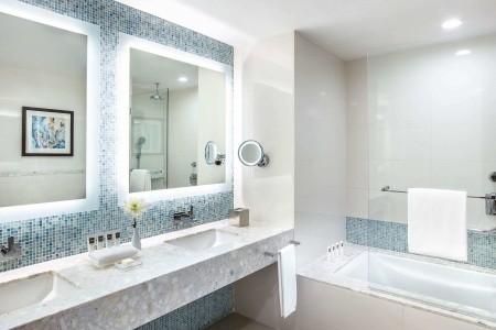 Spojené arabské emiráty Dubaj Swissotel Living Al Ghurair 5 dňový pobyt Raňajky Letecky Letisko: Praha June 2026 (29/06/26- 3/07/26)