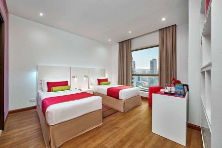 Spojené arabské emiráty Dubaj Ramada Hotel & Suites By Wyndham Jbr 8 dňový pobyt Raňajky Letecky Letisko: Praha august 2022 (31/08/22- 7/09/22)