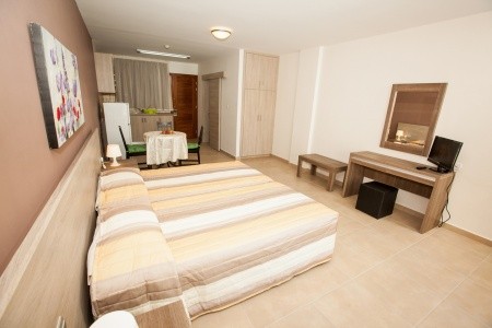 Cyprus Paphos (Pafos) Apartmány Crystallo 16 dňový pobyt Bez stravy Letecky Letisko: Katovice January 2026 ( 3/01/26-18/01/26)