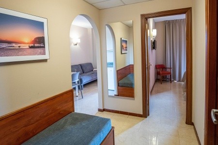 Španielsko Costa Del Sol Ilunion Miramar 5 dňový pobyt Raňajky Letecky Letisko: Praha July 2026 ( 8/07/26-12/07/26)