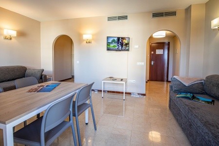 Španielsko Costa Del Sol Ilunion Miramar 5 dňový pobyt Raňajky Letecky Letisko: Praha July 2026 ( 8/07/26-12/07/26)