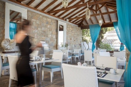Grécko Skiathos Aegean Suites 10 dňový pobyt All Inclusive Letecky Letisko: Viedeň June 2026 (30/06/26- 9/07/26)