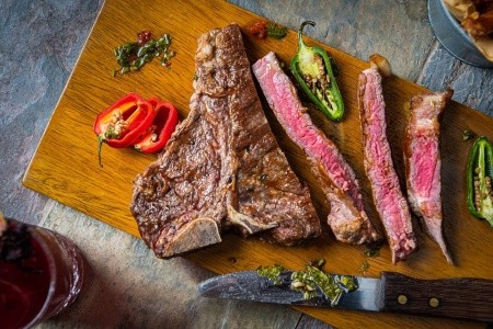 Spojené arabské emiráty Abu Dhabi Park Inn Abu Dhabi Yas Island 7 dňový pobyt Polpenzia Letecky Letisko: Praha June 2026 ( 7/06/26-13/06/26)