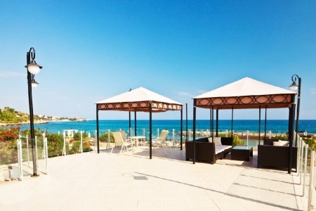 Ada Beach Hotel - 12