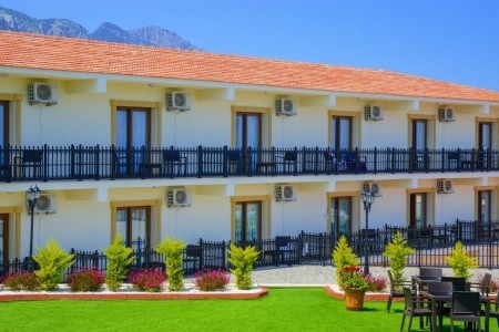 Riverside Garden Resort - 8