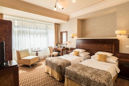 Česká republika Praha a okolie Majestic Plaza Prague 5 dňový pobyt Raňajky Letecky Letisko: Košice May 2026 (22/05/26-26/05/26)