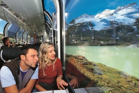 Švýcarsko letecky s panoramatickými vlaky Bernina Express a Ledovcový Express