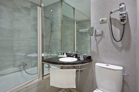 Nh Bilbao Deusto - 21