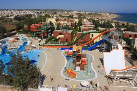 Electra Holiday Village Water Park Resort - 42
