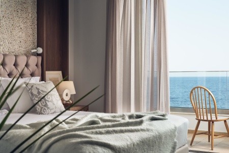 The Royal Blue - 221