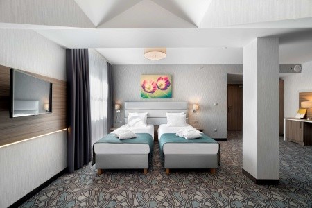 Poľsko Krakov Golden Tulip Krakow Kazimierz 2 dňový pobyt Raňajky Vlastná March 2026 ( 1/03/26- 2/03/26)