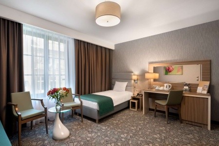 Poľsko Krakov Golden Tulip Krakow Kazimierz 2 dňový pobyt Raňajky Vlastná March 2026 ( 1/03/26- 2/03/26)