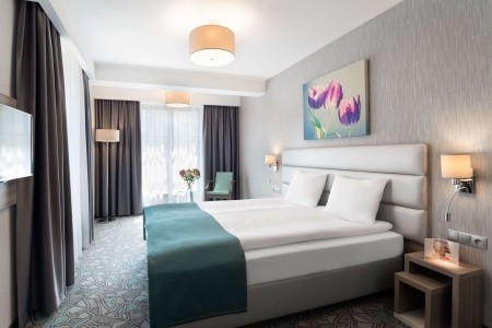 Poľsko Krakov Golden Tulip Krakow Kazimierz 2 dňový pobyt Raňajky Vlastná March 2026 ( 1/03/26- 2/03/26)