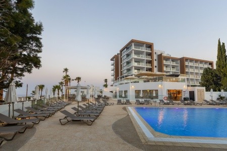 Leonardo Crystal Cove & Spa By The Sea - Kypr v září - slevy
