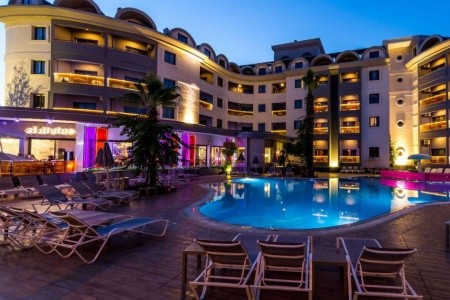 Costa Mare Suites