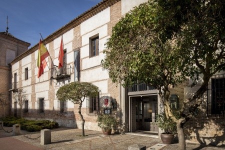 Parador De Alcalá De Henares