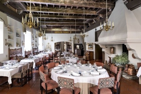 Parador De Alcalá De Henares