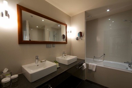 DoubleTree by Hilton Bratislava - 8