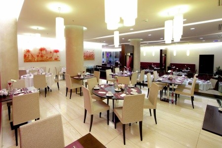 DoubleTree by Hilton Bratislava - 14