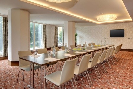 DoubleTree by Hilton Bratislava - 21
