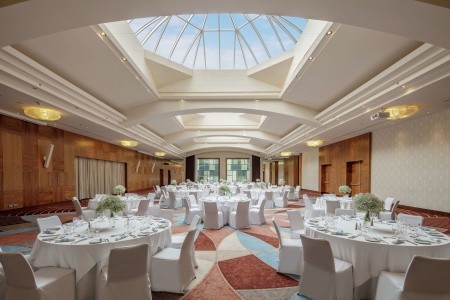 DoubleTree by Hilton Bratislava - 34