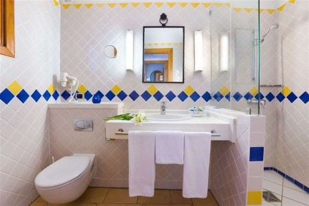 Seaside Sandy Beach - 9